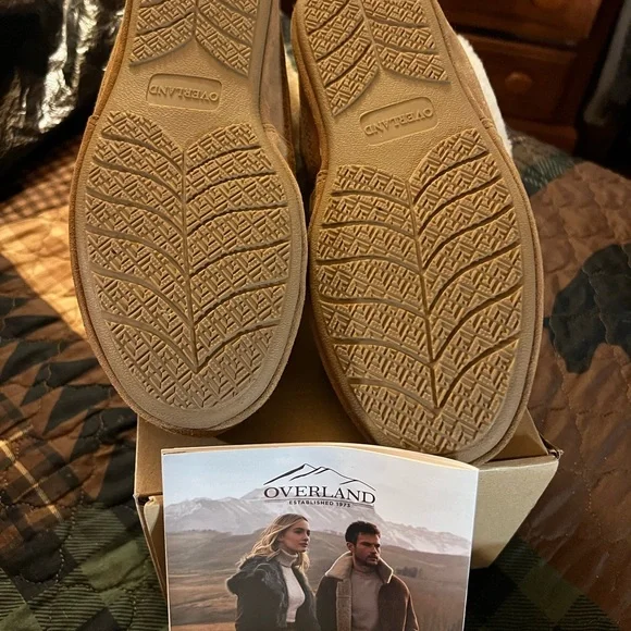 NIB Overland Suede Leather Sheepskin Slipper Booties Shoes Women’s 9 - Picture 4 of 5